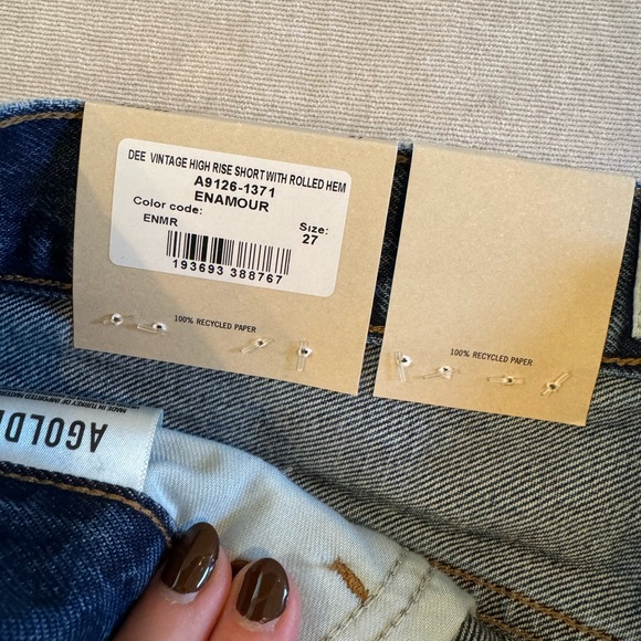 Agolde - Dee Vintage High Rise Short - Picture 11 of 15